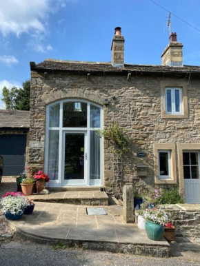 Brigstone Stable - charming peaceful cottage
